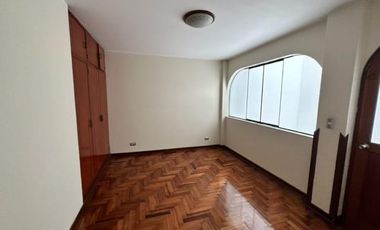 Chorrillos Casa en venta de 2 plantas de ocasion