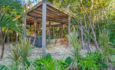 Casa en venta en Tulum, residencial privado con carril de nado!