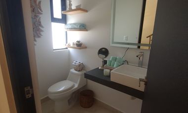Casa en Venta en Playa del Carmen, Residencial Privado con Alberca