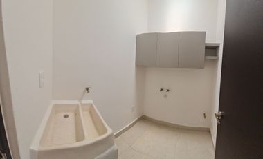 Casa en Venta en Playa del Carmen, Residencial Privado con Alberca
