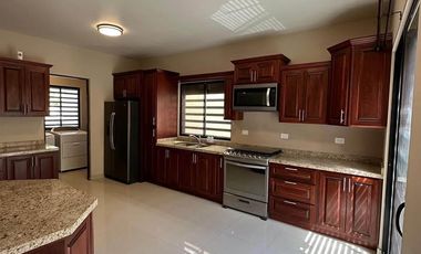 Elegante Residencia en Venta Harmoni Residencial en Ciudad Juárez
