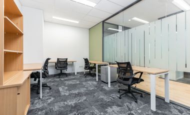Book open plan office space for businesses of all sizes in Regus Aurora Suites & Pavilion