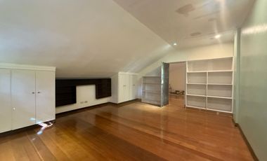 FOR RENT 5 Bedroom Duplex in White Plains, Quezon City - OBRH783