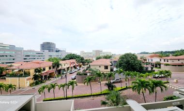 CIUDAD COLON ELEGANTE DEPARTAMENTO DOS DORMITORIOS DOS PARQUEOS