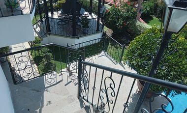 ESPECTACULAR RESIDENCIA CON INCREIBLE VISTA EN EXCLUSIVO FRACC EN IXTAPAN DE LA SAL
