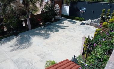 ESPECTACULAR RESIDENCIA CON INCREIBLE VISTA EN EXCLUSIVO FRACC EN IXTAPAN DE LA SAL