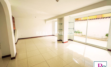 Casa en Venta – Espaciosa, Moderna y en Unidad Cerrada