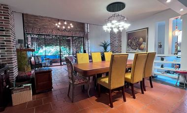Casa Amoblado en arriendo en el sector Loma del Chocho, Envigado