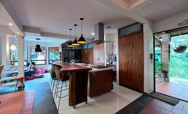 Casa Amoblado en arriendo en el sector Loma del Chocho, Envigado
