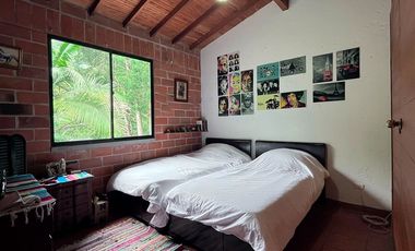 Casa Amoblado en arriendo en el sector Loma del Chocho, Envigado