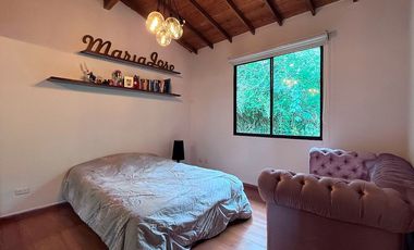 Casa Amoblado en arriendo en el sector Loma del Chocho, Envigado