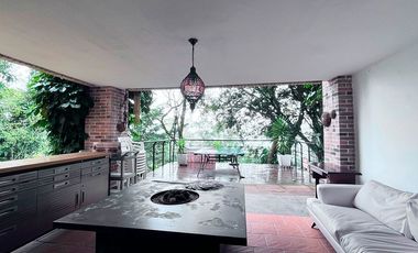 Casa Amoblado en arriendo en el sector Loma del Chocho, Envigado