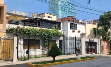 SE VENDE CASA EN MAGDALENA LÍMITE CON SAN ISIDRO