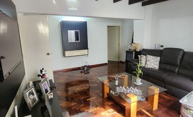 SE VENDE CASA EN MAGDALENA LÍMITE CON SAN ISIDRO