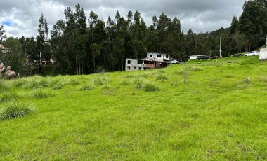 AMPLIO TERRENO TOTALMENTE PLANO