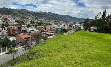 AMPLIO TERRENO TOTALMENTE PLANO