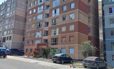 Departamento con cochera en primer piso en tranquilo Condominio de Ventanilla