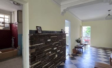 ALQUILER DE 2 DO PISO EN EXCLUSIVA CASA EN MIRAFLORES – FRENTE A LA HUACA PUCLLANA