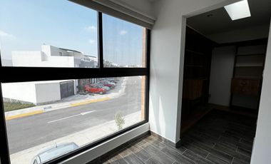 CASA EN RENTA EN ZANTE ZAKIA QUERETARO