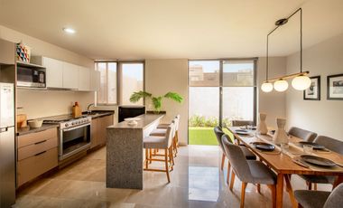 CASA EN GALERIAS SANTA ANITA 4 HABITACIONES ACABADOS DE MARMOL