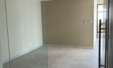 Oficina completa en Venta en Distrito V