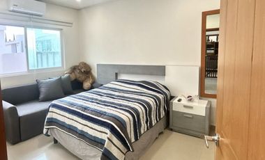 Casa en Venta en Jardín Real, Coto 8