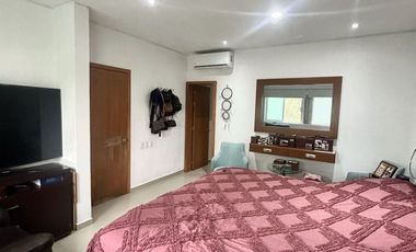 Casa en Venta en Jardín Real, Coto 8