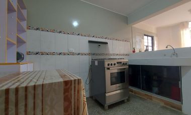 VENTA DE CASA TRES PISOS EN ICA