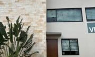 Casa en Venta en Playa del Carmen – Residencial con Padel, Alberca y Gimnasio
