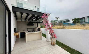 CASA EN VENTA EN FRACCIONAMIENTO LOMAS DE COCOYOC MORELOS