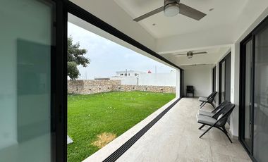 CASA EN VENTA EN FRACCIONAMIENTO LOMAS DE COCOYOC MORELOS