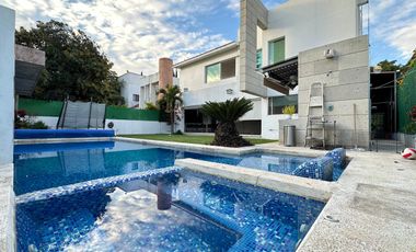 CASA EN VENTA EN FRACCIONAMIENTO LOMAS DE COCOYOC MORELOS