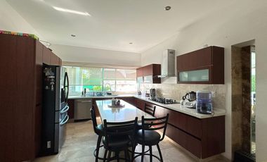 CASA EN VENTA EN FRACCIONAMIENTO LOMAS DE COCOYOC MORELOS
