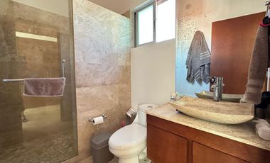 CASA EN VENTA EN FRACCIONAMIENTO LOMAS DE COCOYOC MORELOS