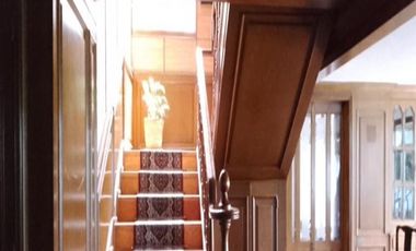 RESIDENCIA MUY UBICADA