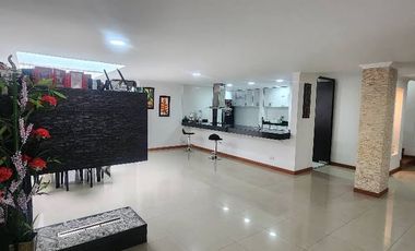 ARRIENDO APTO DUPLEX 121 MTS+60 TERRAZA  BOGOTA/SANTA BARBARA  LINDISIMO CHIMENEA TERRAZA, 4 HABITACIONES+CUARTO DE SERVICIO+5 BAÑOS, TERRAZA DE 60 MT