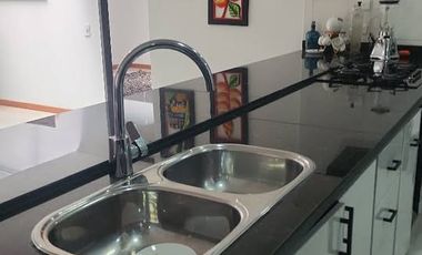 ARRIENDO APTO DUPLEX 121 MTS+60 TERRAZA  BOGOTA/SANTA BARBARA  LINDISIMO CHIMENEA TERRAZA, 4 HABITACIONES+CUARTO DE SERVICIO+5 BAÑOS, TERRAZA DE 60 MT