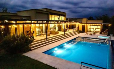 TE ALQUILO ESPECTACULAR FINCA CAMPESTRE EN PIEDECUESTA EL MONARCA LLAMANOS AL3002725644 VEN A DISFRUTAR!