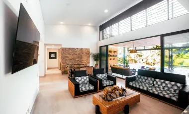 TE BRINDO EN ALQUILER LINDA FINCA EN PIEDECUESTA EL OASIS LLAMANOS AL3013189397 LOS ESPERAMOS.
