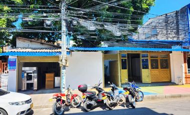 VENTA DE CASA LOTE EN EL CENTRO DE MELGAR