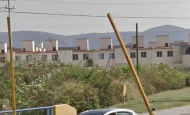 Casa En Remate Bancario En Fraccionamiento Club De Golf Paraíso, Morelos