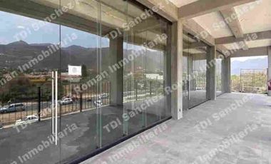 EN RENTA LOCAL COMERCIAL PLAZA 