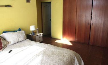 Casa a un lado de Mall La Florida Go e Iplacex