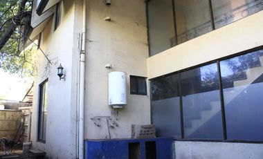 Casa a un lado de Mall La Florida Go e Iplacex