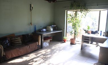 Casa a un lado de Mall La Florida Go e Iplacex