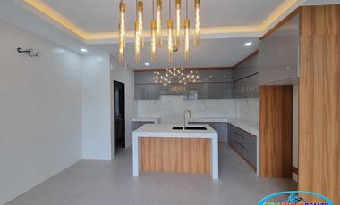 Brand New 4 Bedroom House For Sale  in Cebu Royale Estates Consolacion Cebu