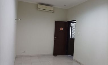 Dijual Rumah Semi Furnished Perumahan Surya Citra Residence Tropodo Sidoarjo