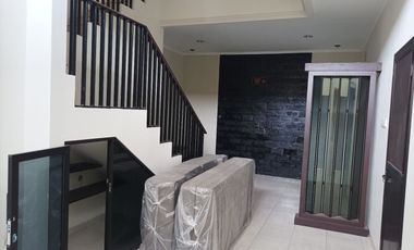 Dijual Rumah Semi Furnished Perumahan Surya Citra Residence Tropodo Sidoarjo
