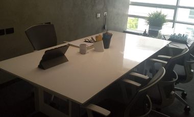 ARRIENDO  CENTRO EMPRESARIAL METROPOLITAN  OFICINA AMOBLADA