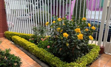 VENTA DE CASA EN VERGEL DE COYOACAN